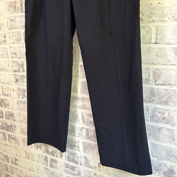 NWT Dockers Men’s Black Easy Khaki Classic Fit Pleated Pants 34 x 34 - Picture 3 of 5